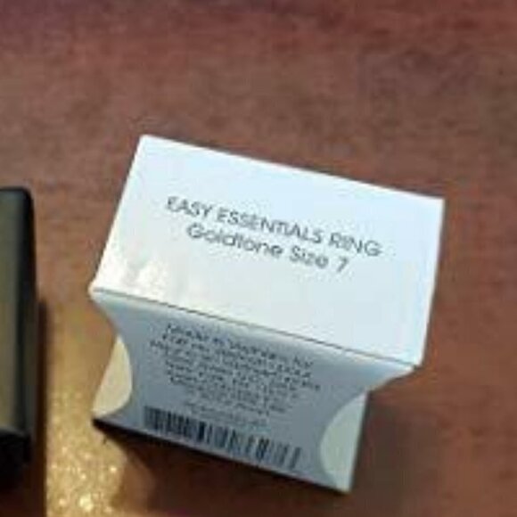 AVON Easy Essentials Ring - Picture 6 of 6